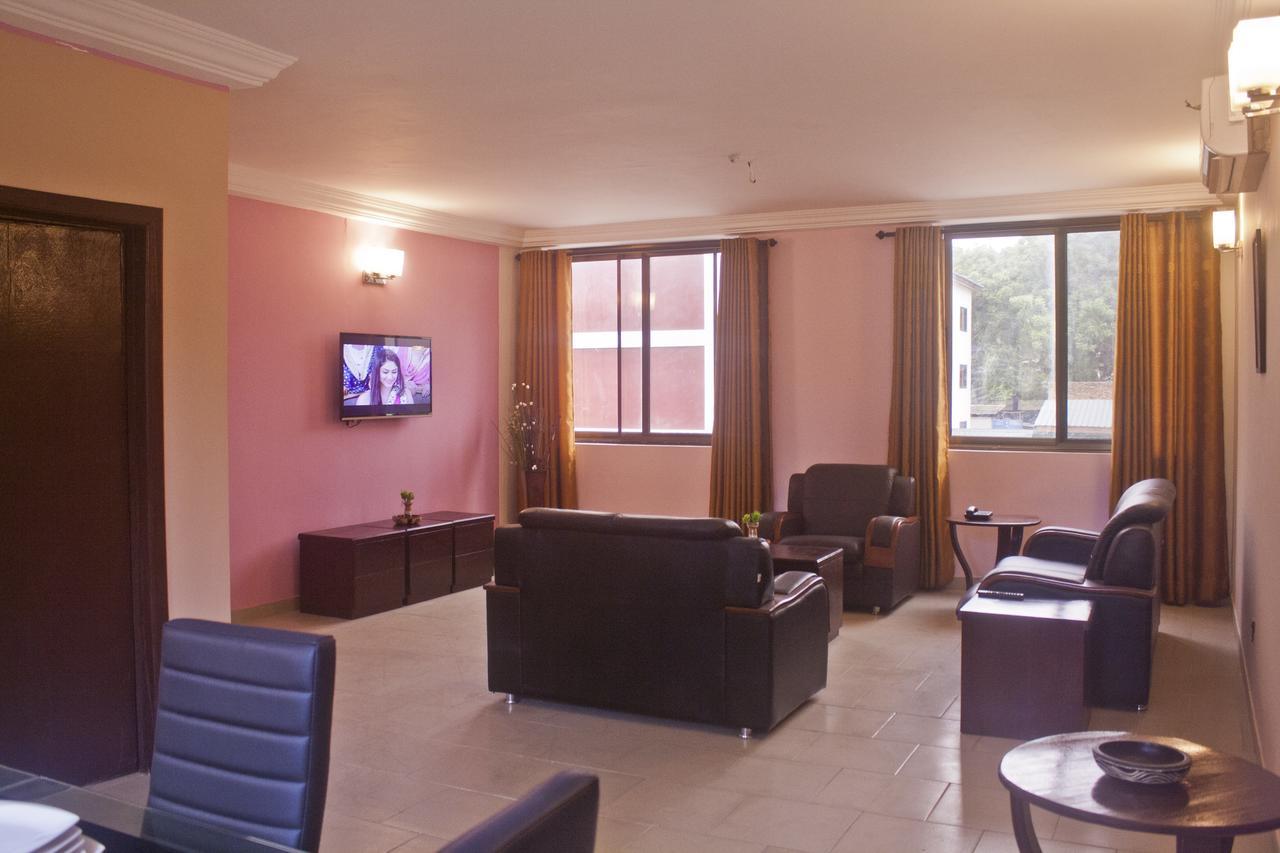 Consir Executive Lodge Άκρα Εξωτερικό φωτογραφία